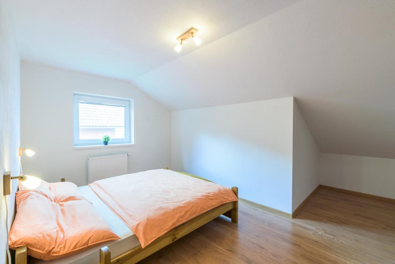 Apartmány Ráztoky Lipótszentmiklós Kültér fotó